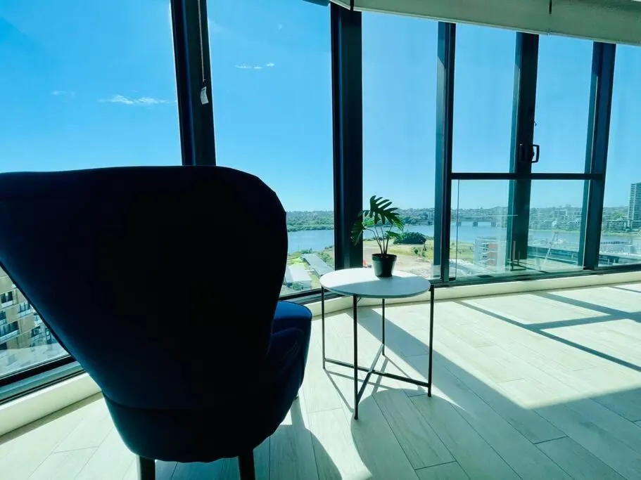 Fascinating Waterview 2-Bedroom Condo (Parking)