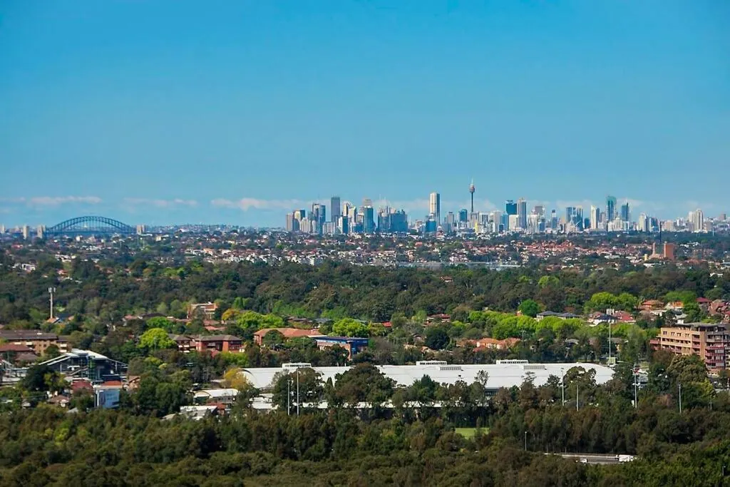 Panoramic City View 3-Bed 2-Bath Condo with Wi-Fi & Parking