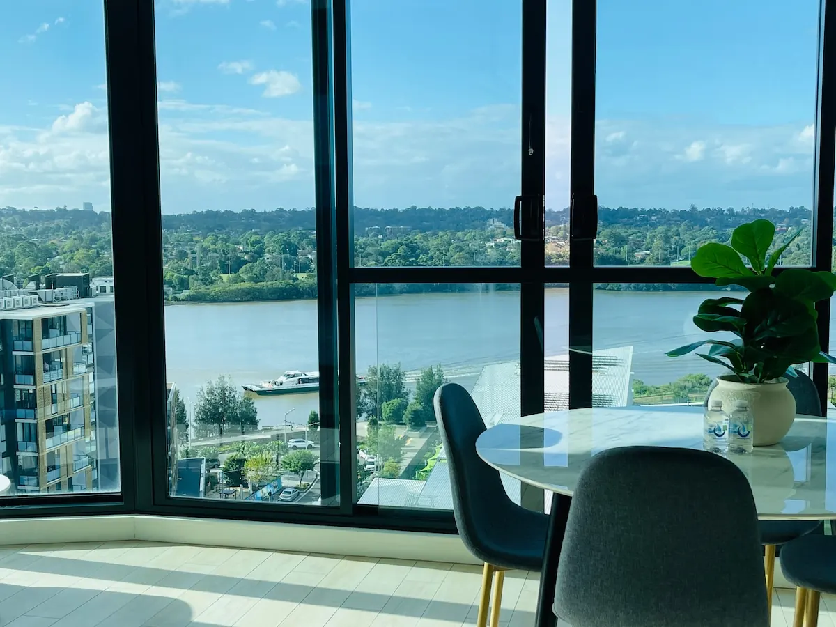 Fascinating Waterview 2-Bedroom Condo (Parking)