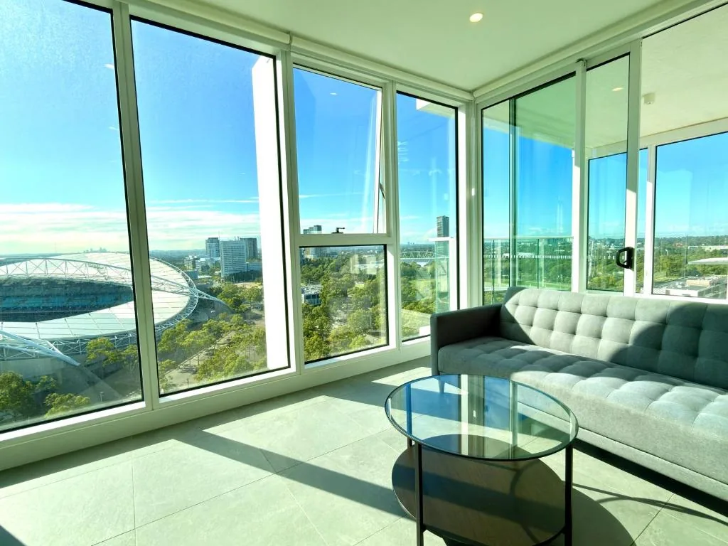 Olympic Park Gem 2 Bedroom Condo - Pool, Gym & Parking